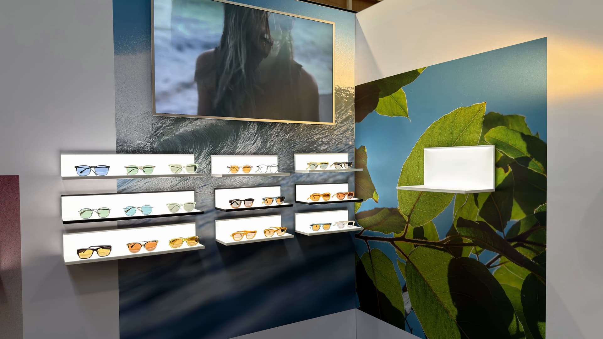 Magnwall magnetic shelving with sunglasses display